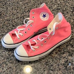 Pink Converse All Star Chuck Taylor’s